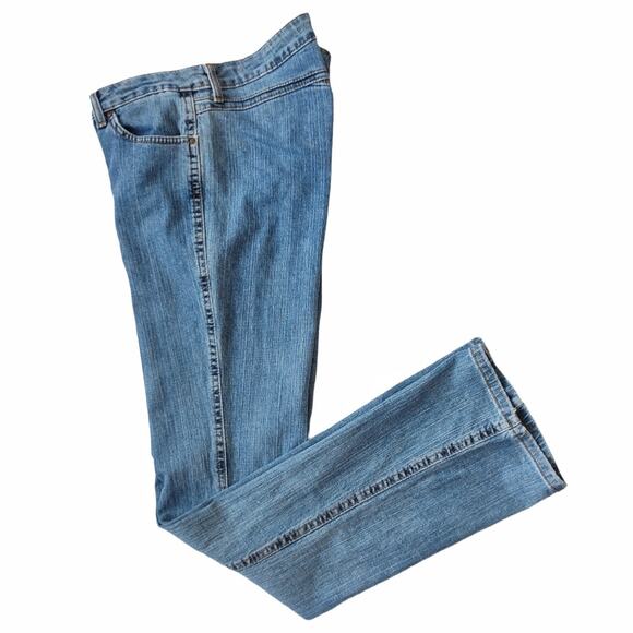 Wrangler Ultra Low Rise Stretch Boot Leg Flare Jeans Size 9/10 Bohemian Denim - Picture 4 of 11